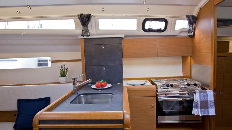 Sun Odyssey 349, SheShe | Yacht Charter Croatia