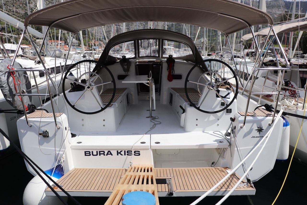 Sun Odyssey 380, Bura Kiss | Yachtcharter Kroatien