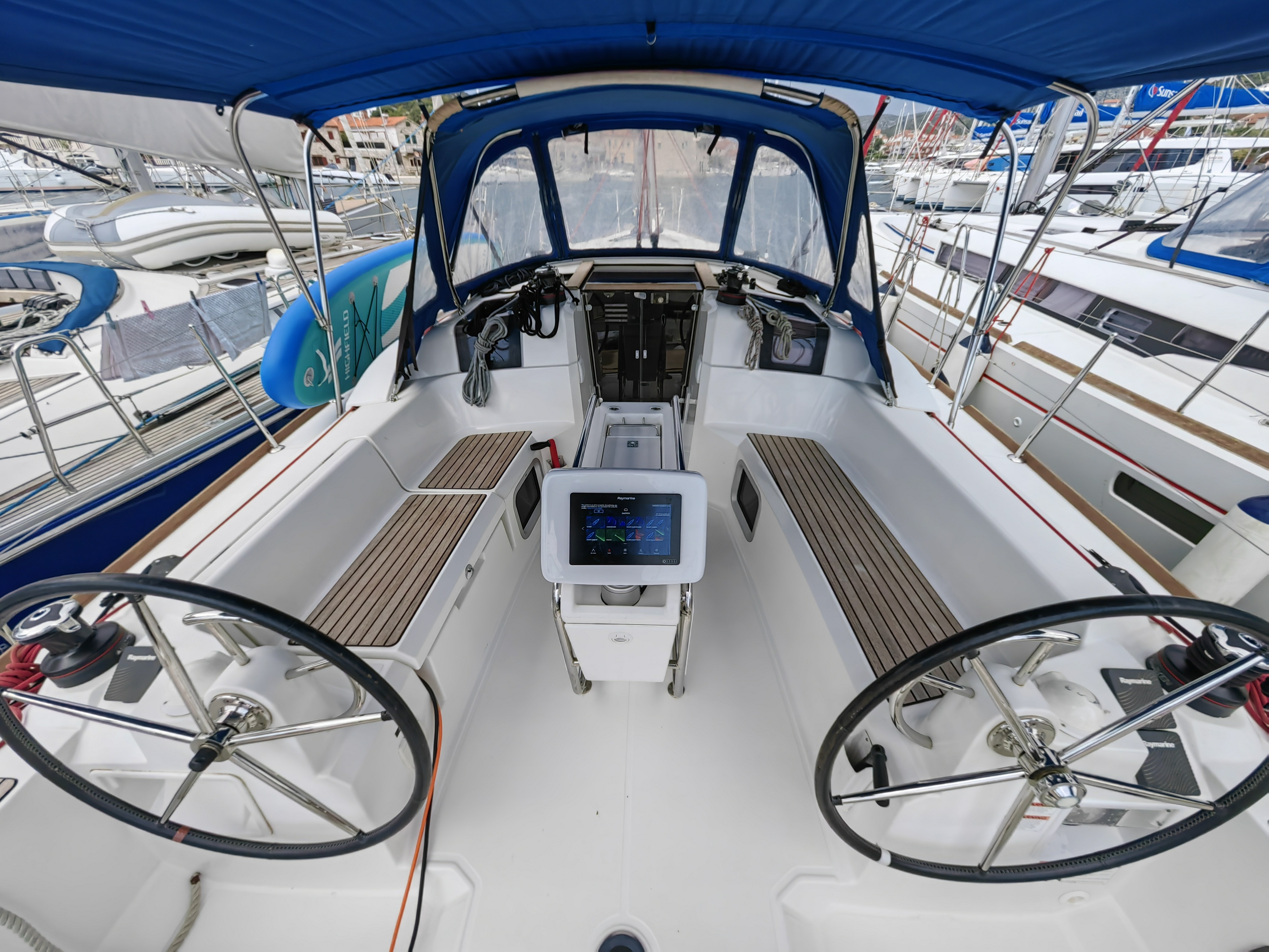 Sun Odyssey 389, Islanders | Yacht Charter Croatia