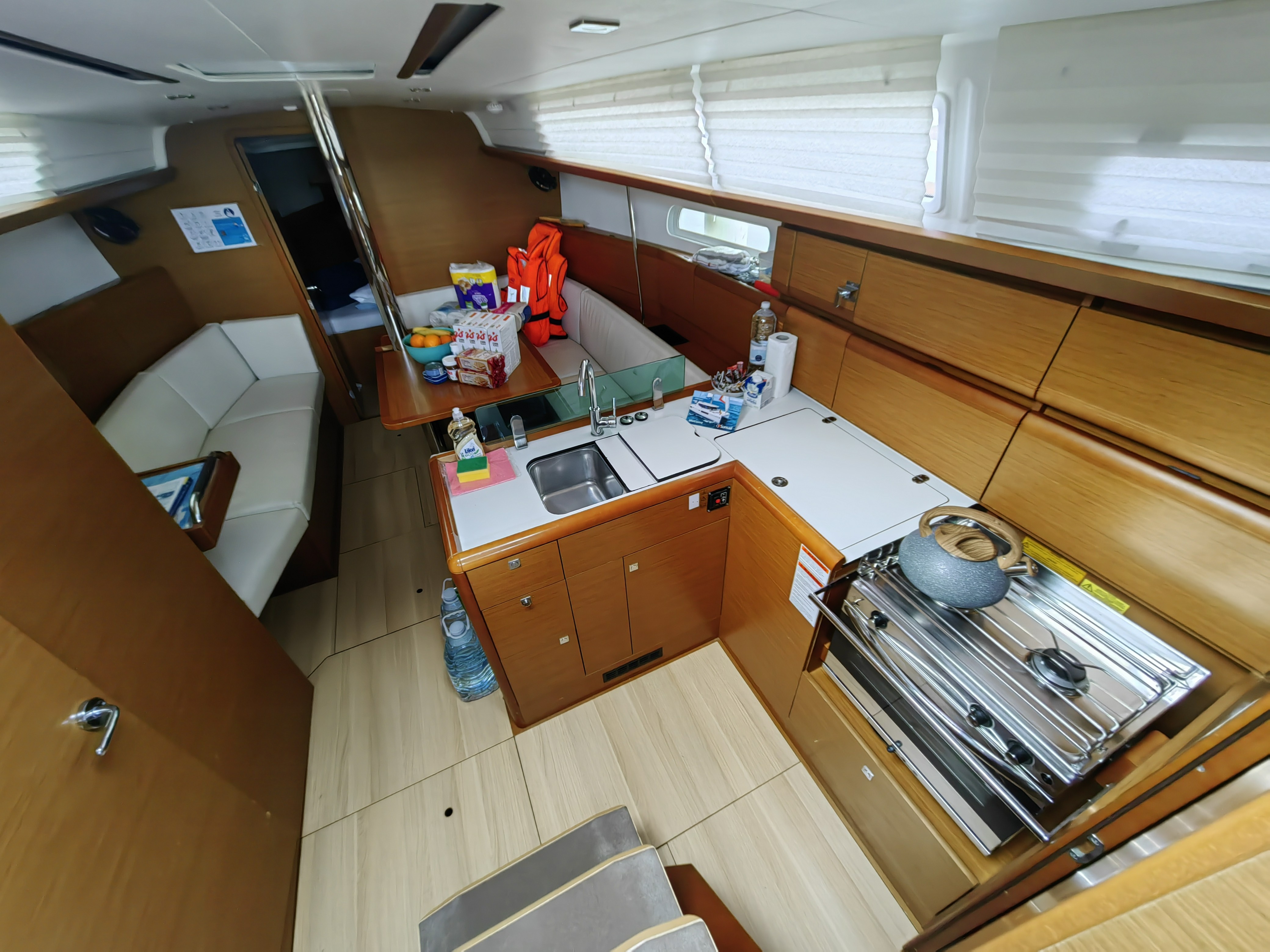 Sun Odyssey 389, Islanders | Yacht Charter Croatia