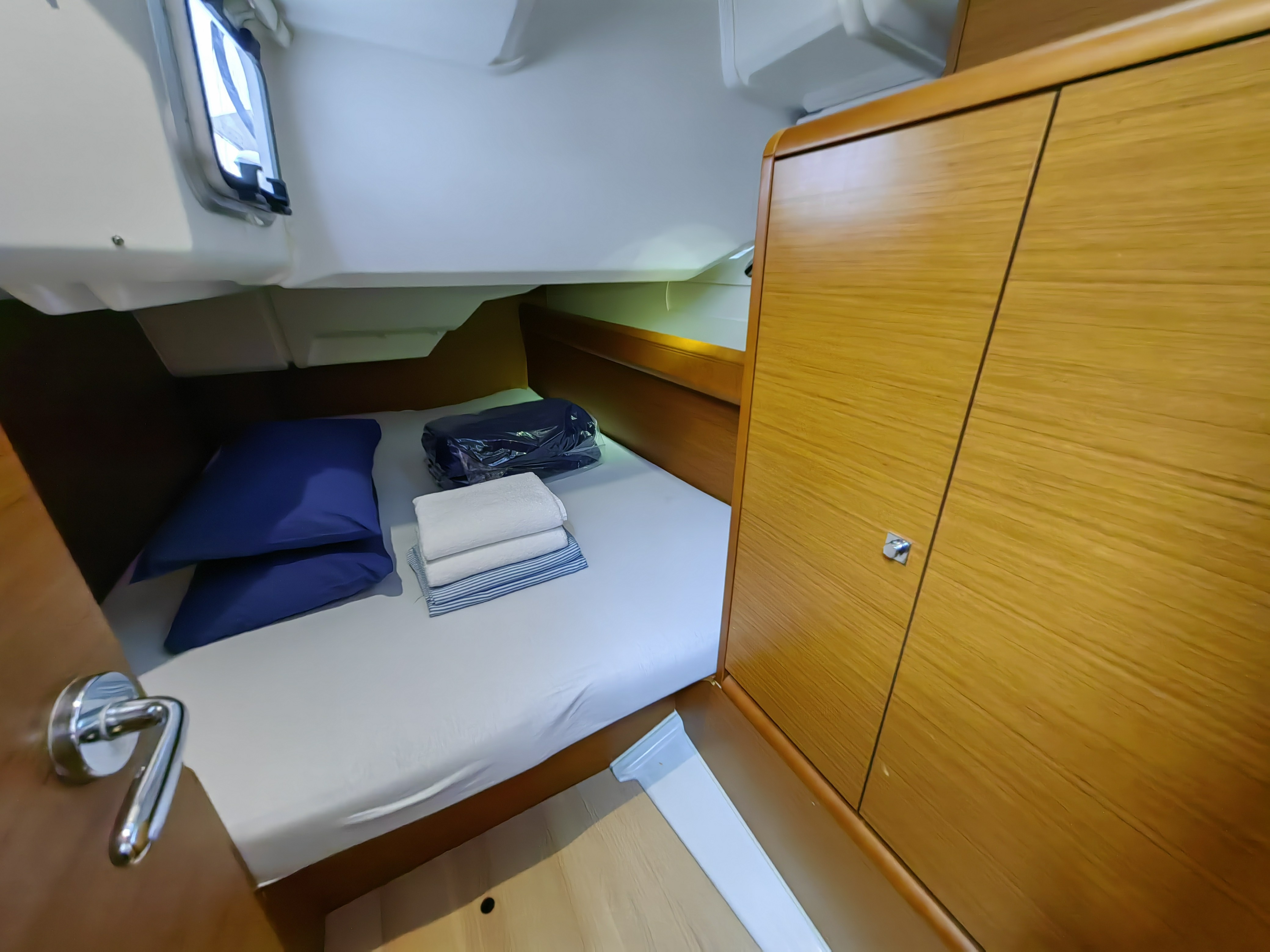 Sun Odyssey 389, Islanders | Yacht Charter Croatia