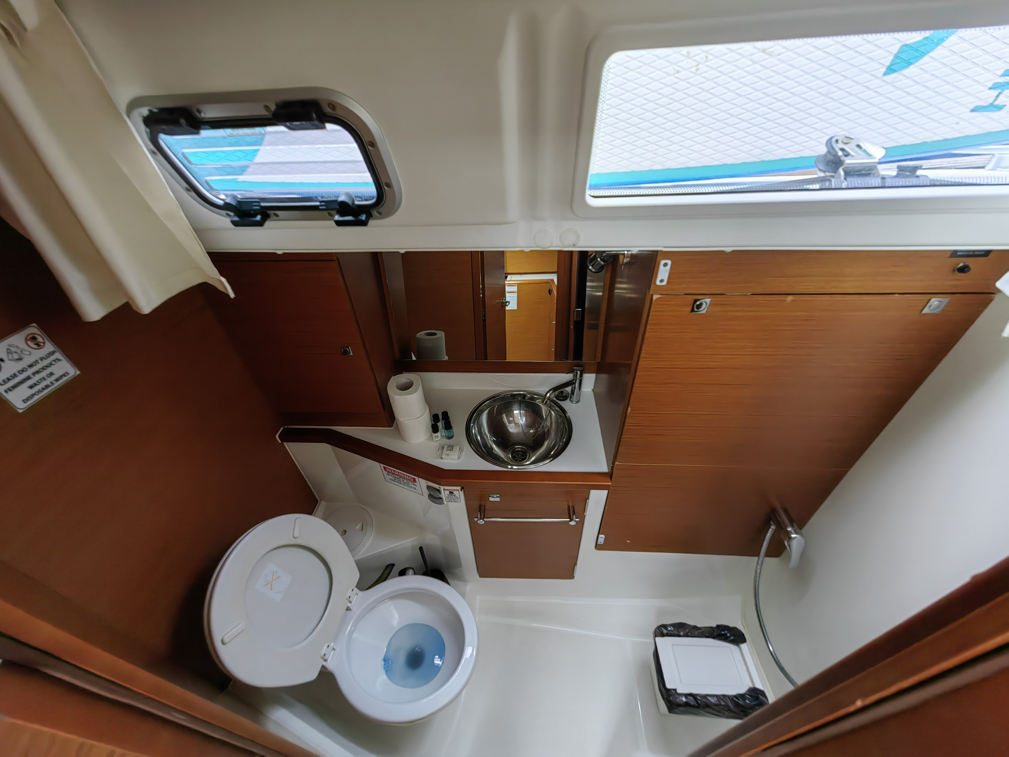 Sun Odyssey 389, Islanders | Yacht Charter Croatia