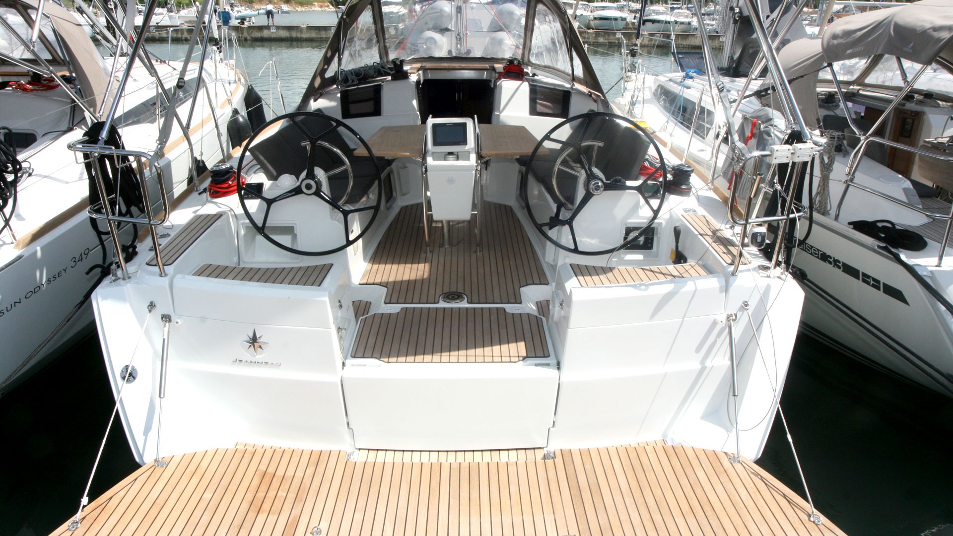 Sun Odyssey 389, Tina | Yacht Charter Croatia