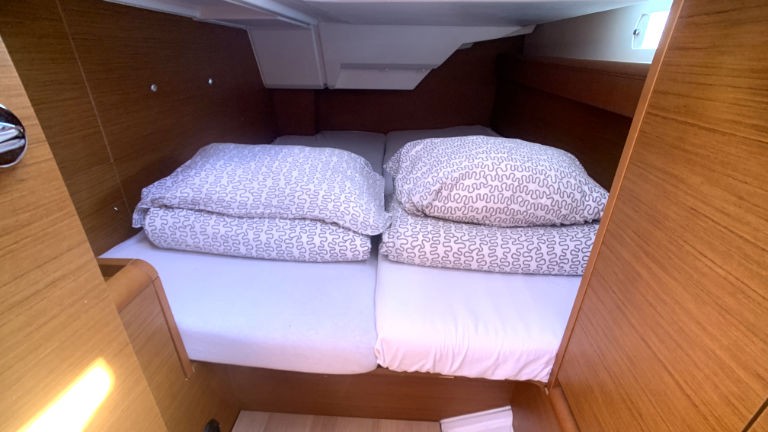 Sun Odyssey 389, Amadeus | Yacht Charter Croatia