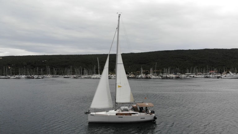 Sun Odyssey 389, Sissi | Yacht Charter Croatia