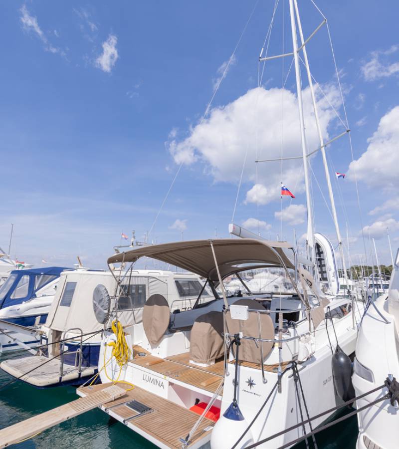 Sun Odyssey 410, Lumina | Yacht Charter Croatia