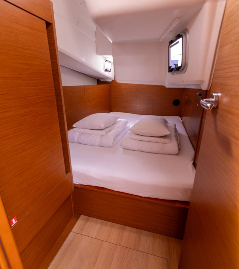 Sun Odyssey 410, Lumina | Yacht Charter Croatia