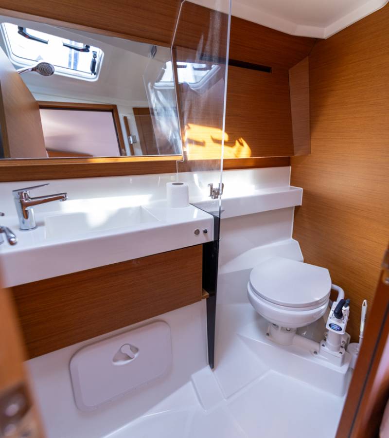Sun Odyssey 410, Lumina | Yacht Charter Croatia