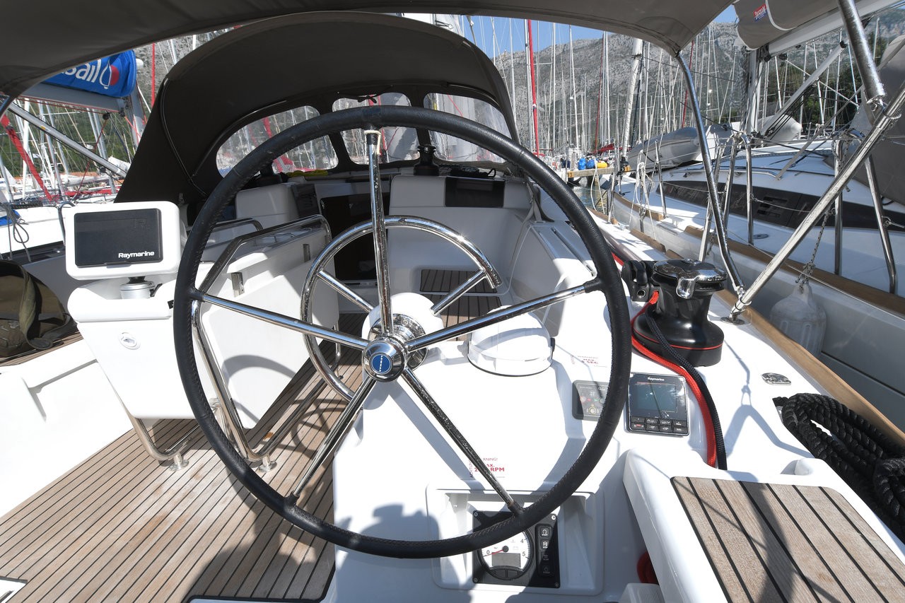 Sun Odyssey 419, Kiss Kiss | Yacht Charter Croatia