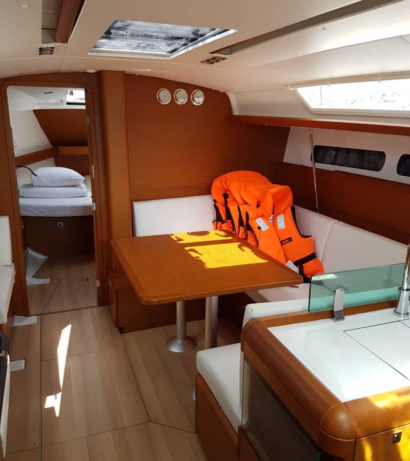 Sun Odyssey 419, Jazz | Yacht Charter Croatia
