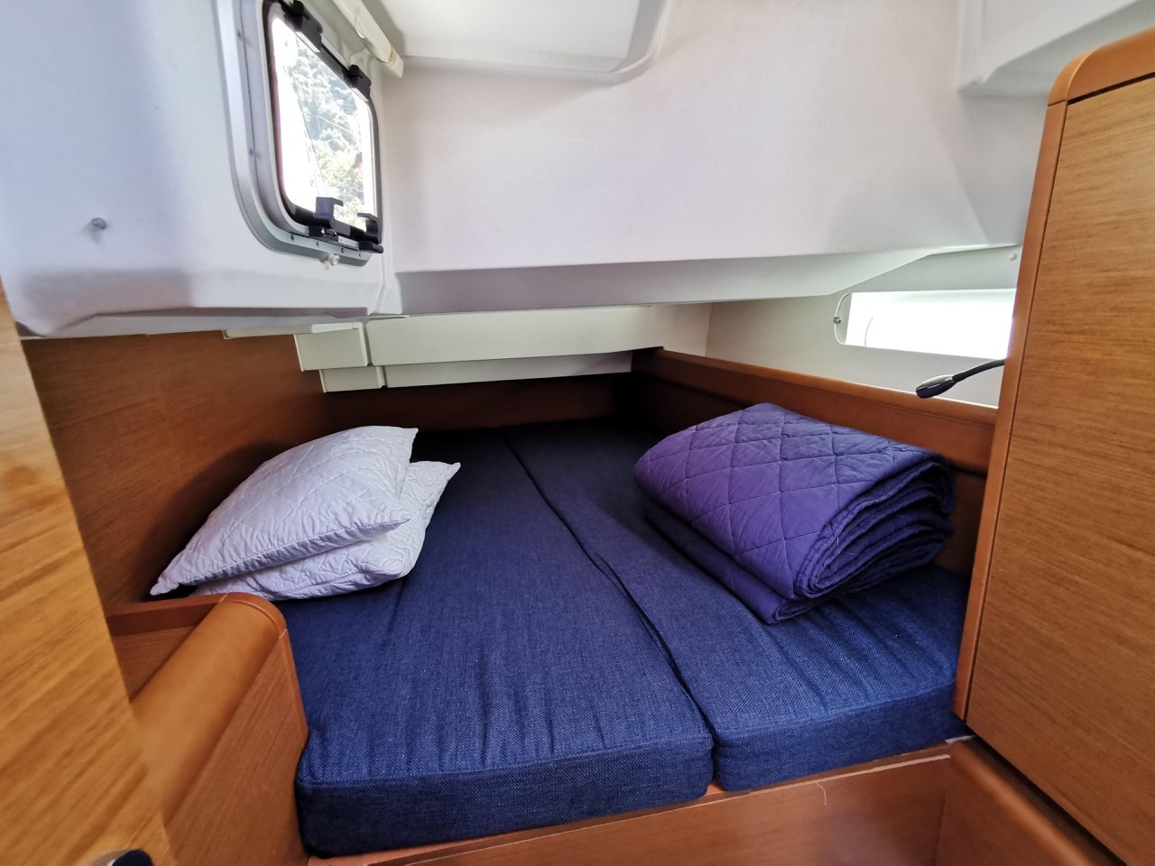Sun Odyssey 419, Star Gazer | Yacht Charter Croatia