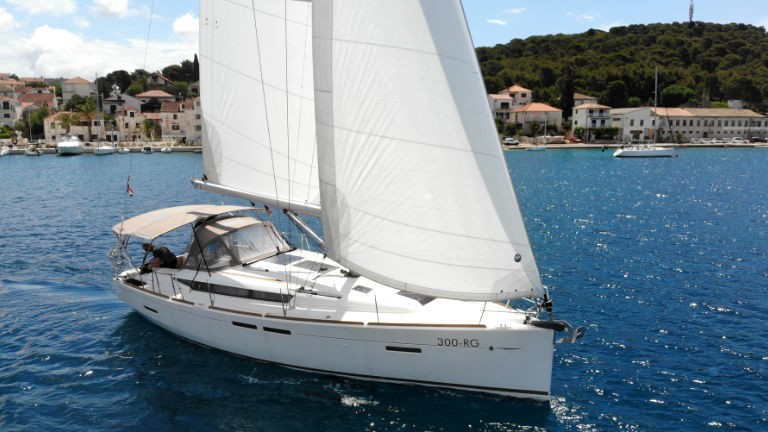 Sun Odyssey 419, Espresso | Yacht Charter Croatia