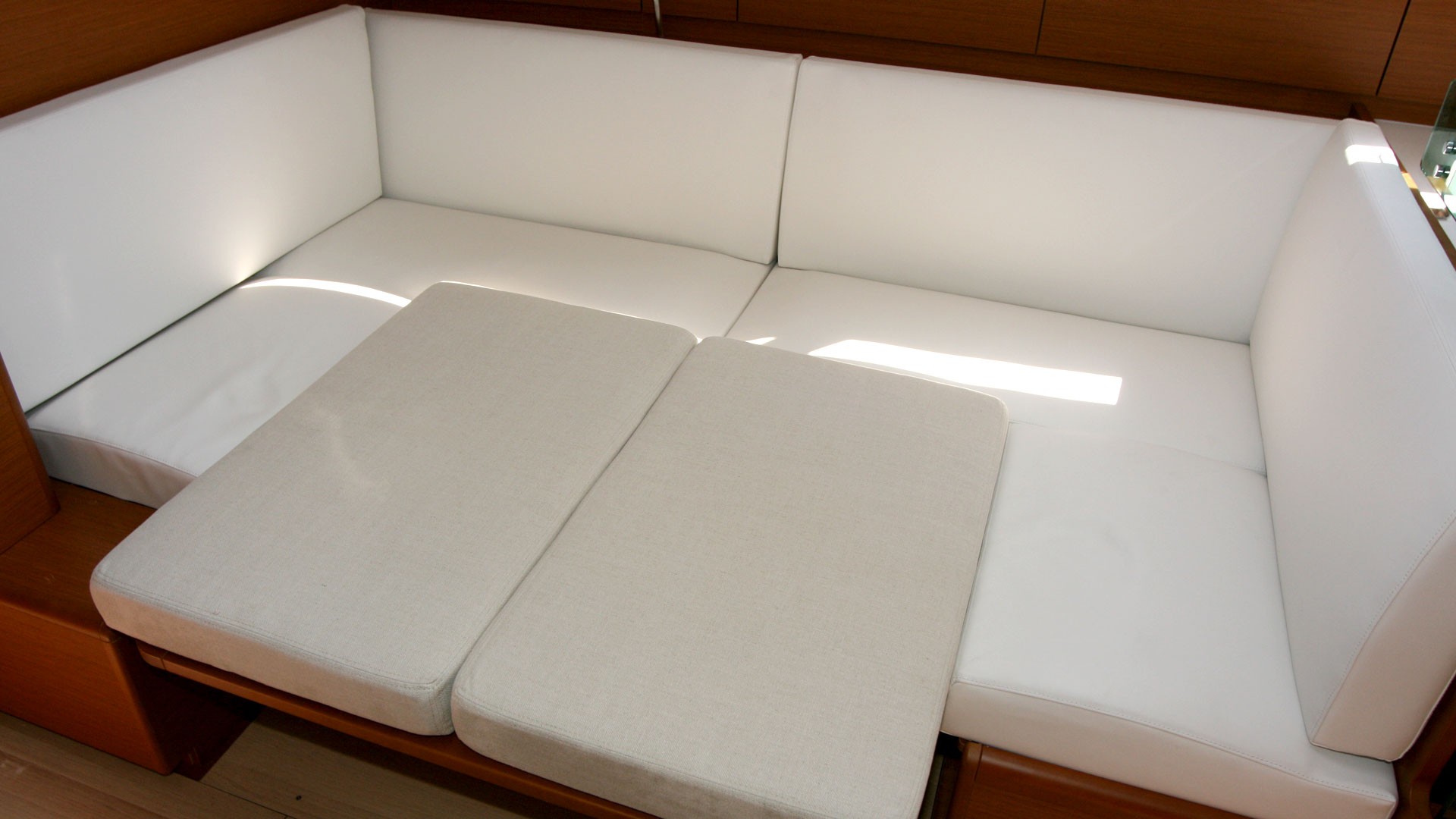 Sun Odyssey 419, Espresso | Yacht Charter Croatia