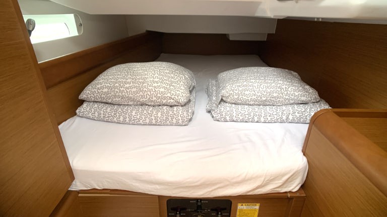 Sun Odyssey 419, Espresso | Yacht Charter Croatia