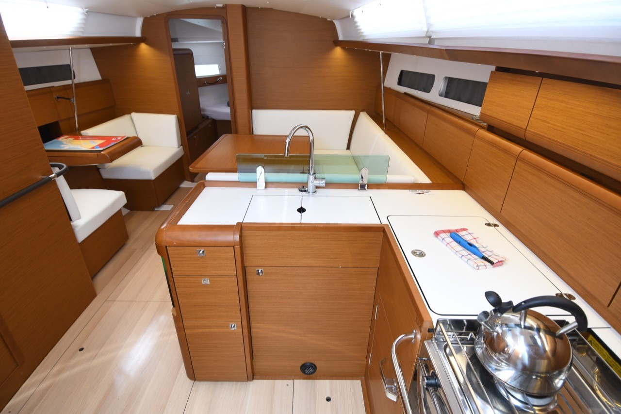 Sun Odyssey 419, Euros | Yacht Charter Croatia