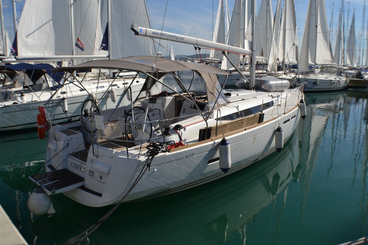 Sun Odyssey 439, Libera | Yacht Charter Croatia