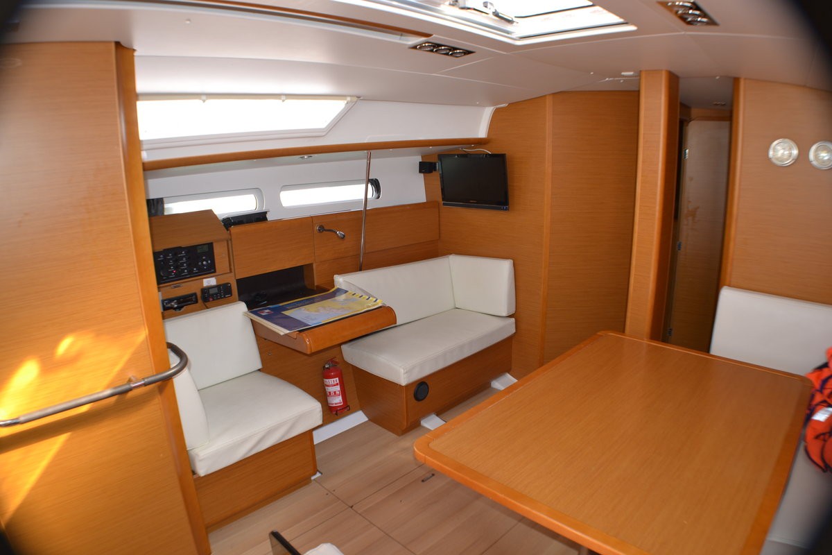 Sun Odyssey 439, Libera | Yacht Charter Croatia