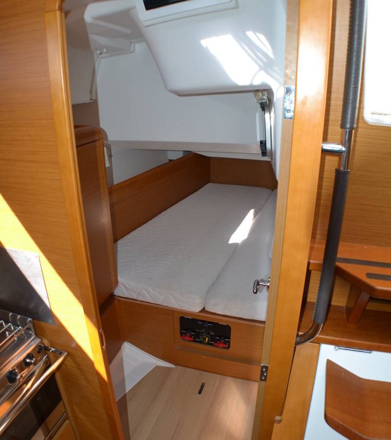 Sun Odyssey 439, Libera | Yacht Charter Croatia