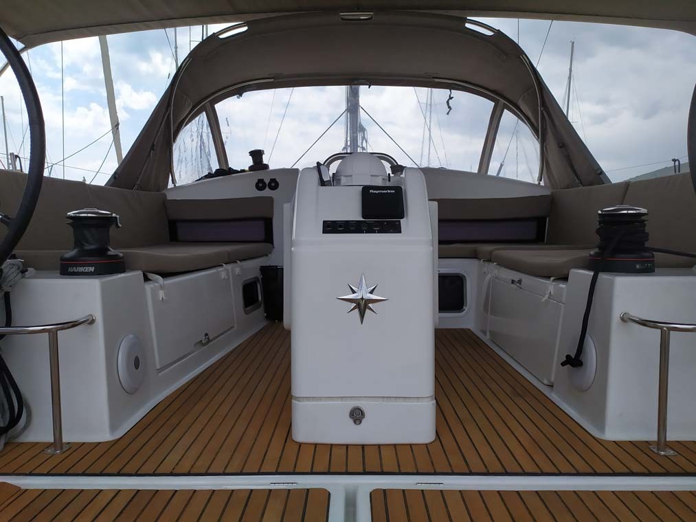 Sun Odyssey 440, Uccelli | Yacht Charter Croatia
