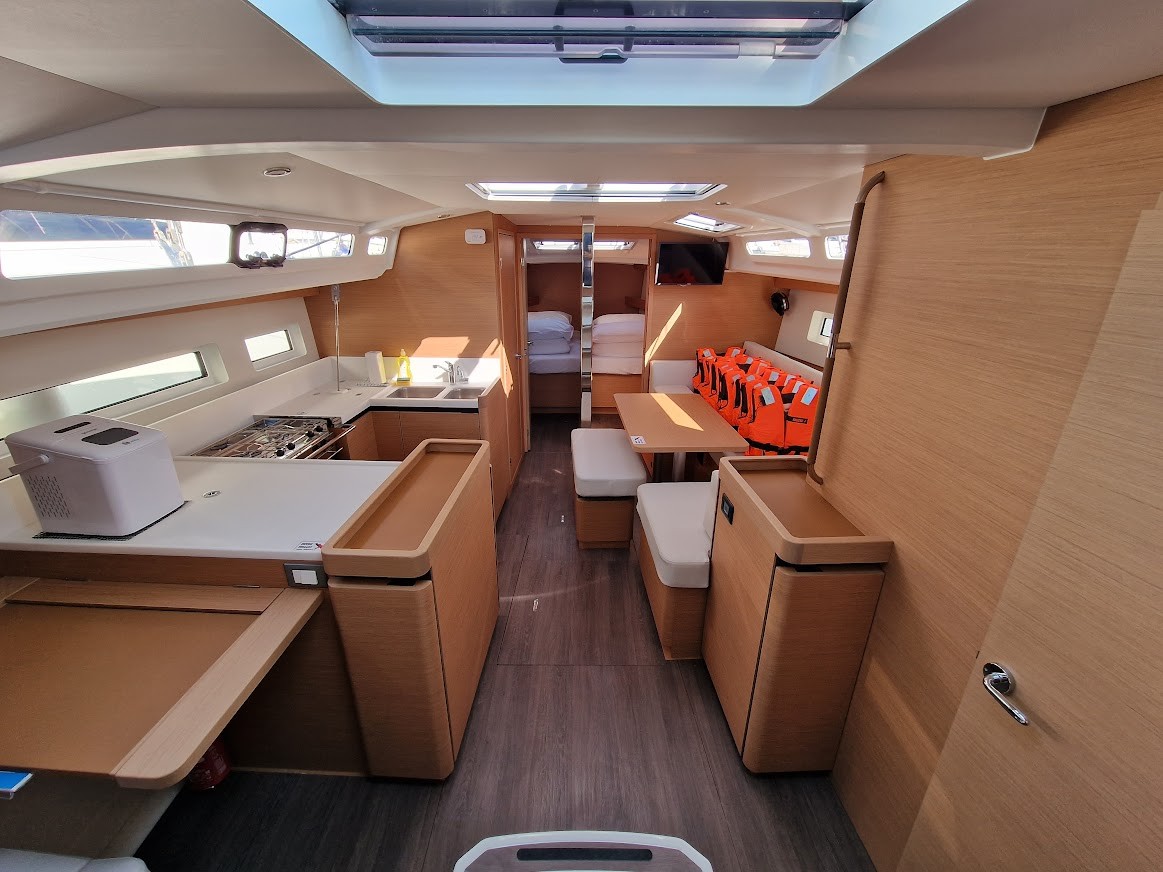 Sun Odyssey 440, Vela | Yacht Charter Croatia
