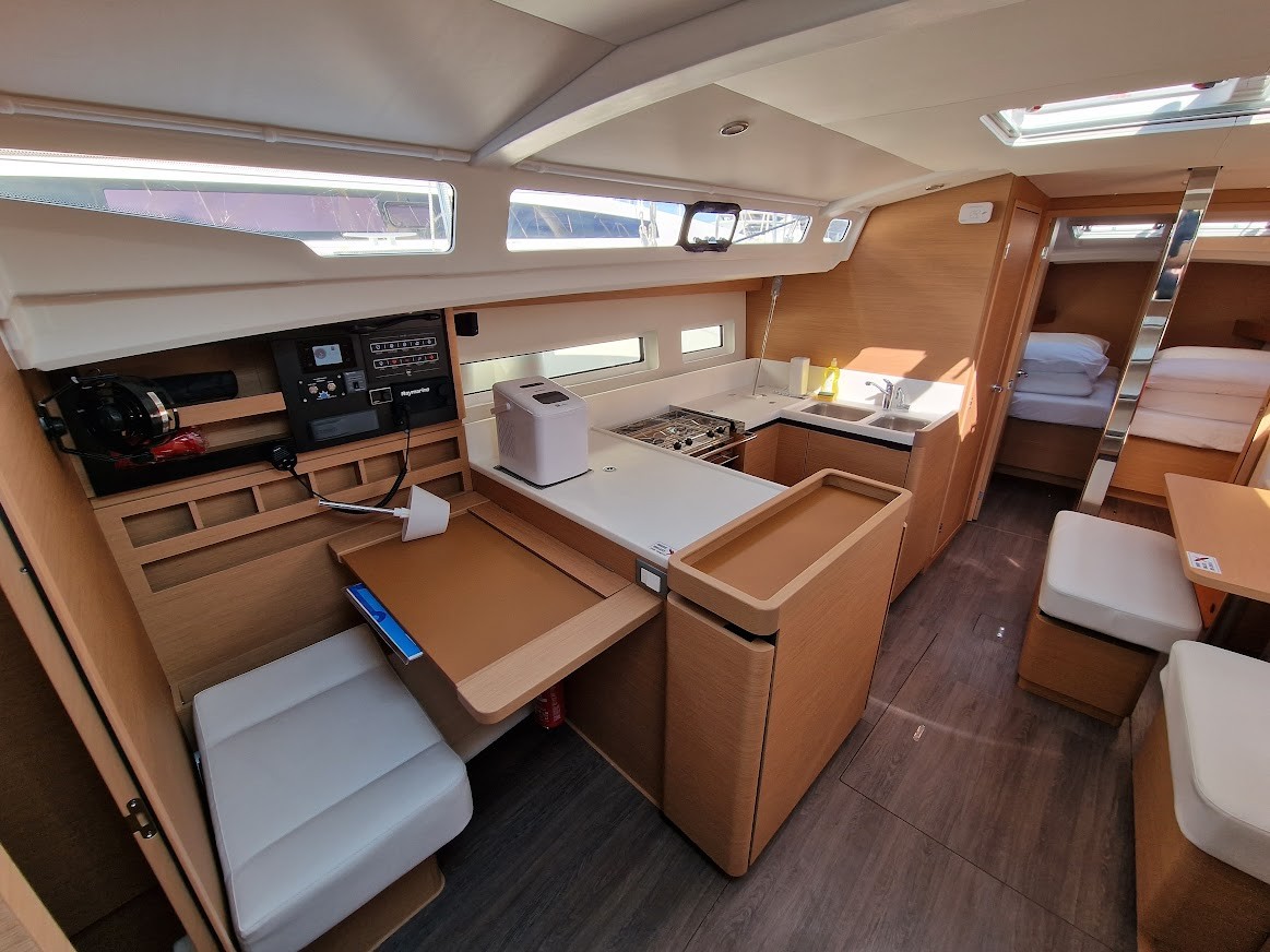 Sun Odyssey 440, Vela | Yacht Charter Croatia