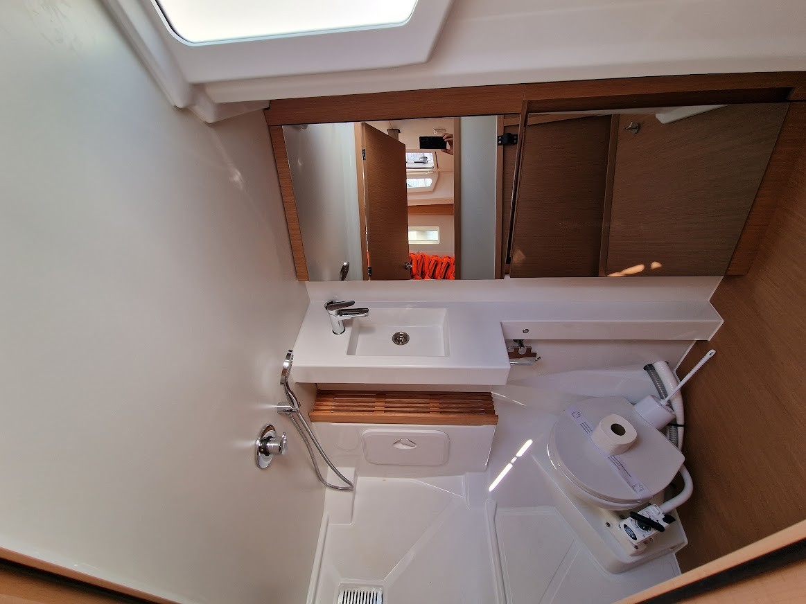 Sun Odyssey 440, Vela | Yacht Charter Croatia