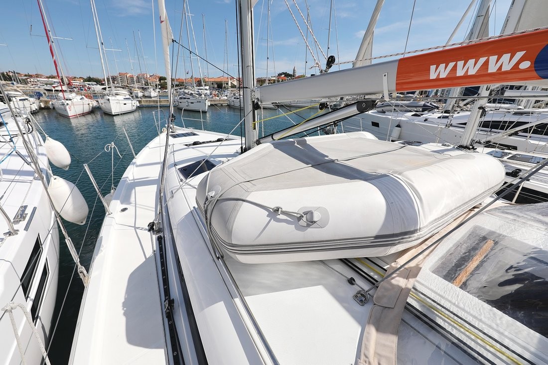 Sun Odyssey 440, Waka | Yachtcharter Kroatien
