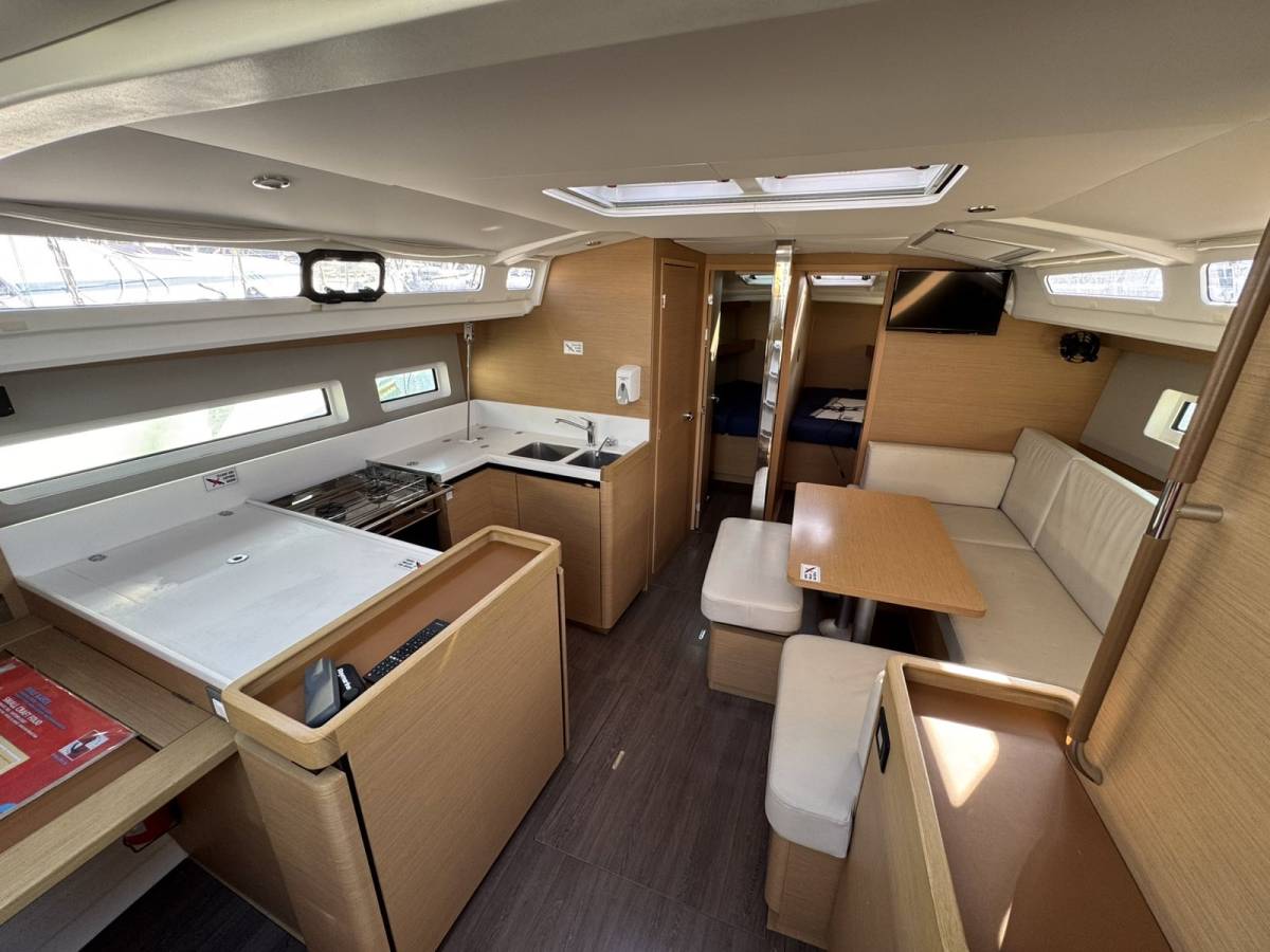 Sun Odyssey 440, Sea Star | Yacht Charter Croatia