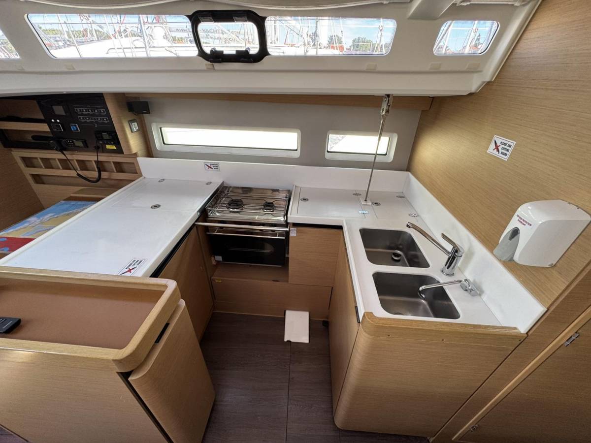 Sun Odyssey 440, Sea Star | Yacht Charter Croatia