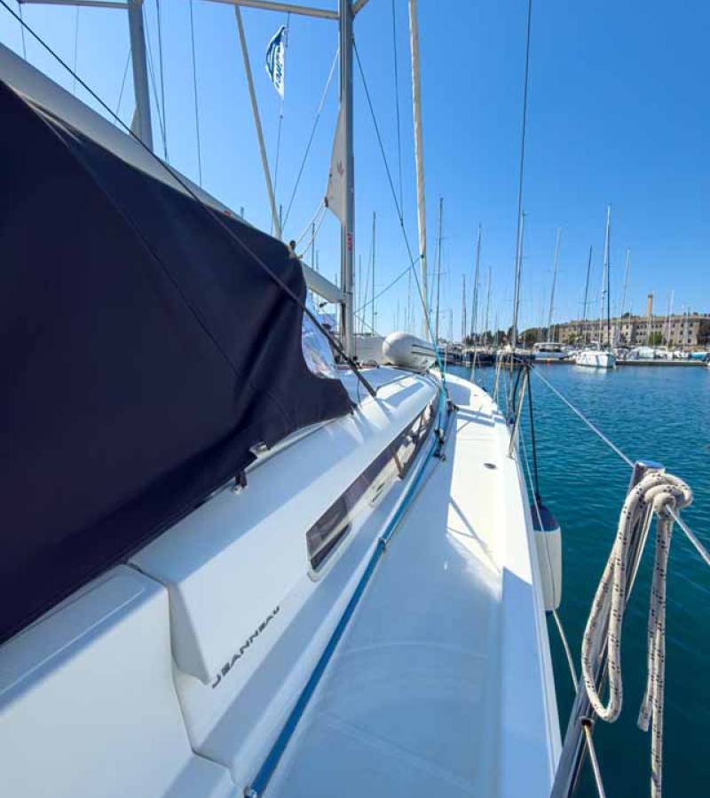 Sun Odyssey 440, Sigma Kiss | Noleggio di Yacht Croazia