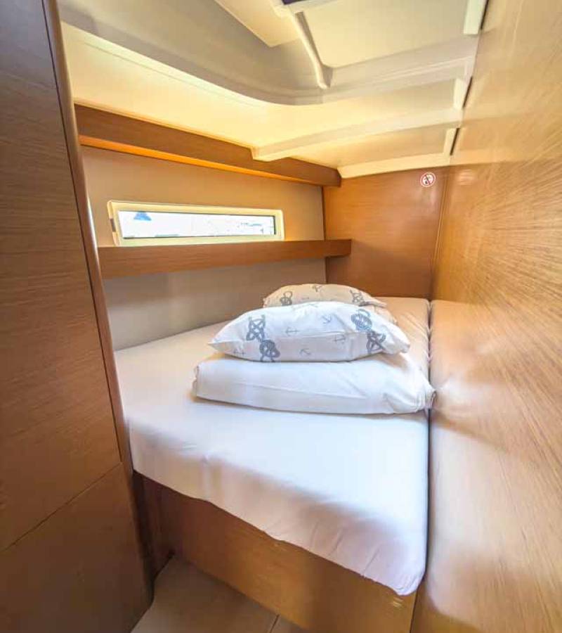 Sun Odyssey 440, Sigma Kiss | Noleggio di Yacht Croazia
