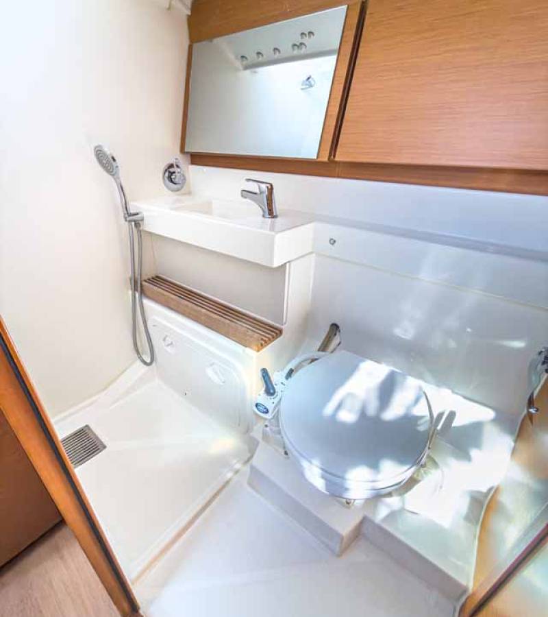 Sun Odyssey 440, Sigma Kiss | Noleggio di Yacht Croazia