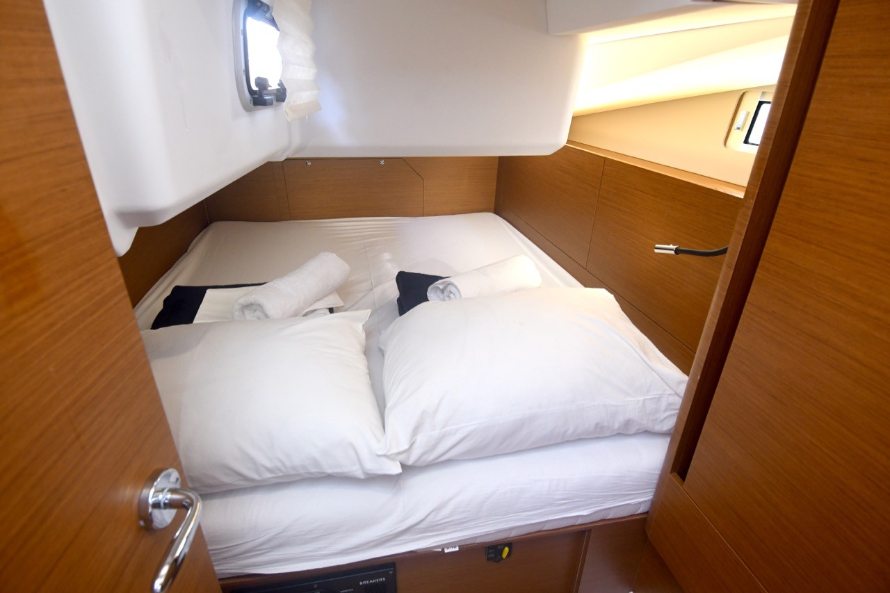 Sun Odyssey 440, Signum Alfa | Yacht Charter Croatia