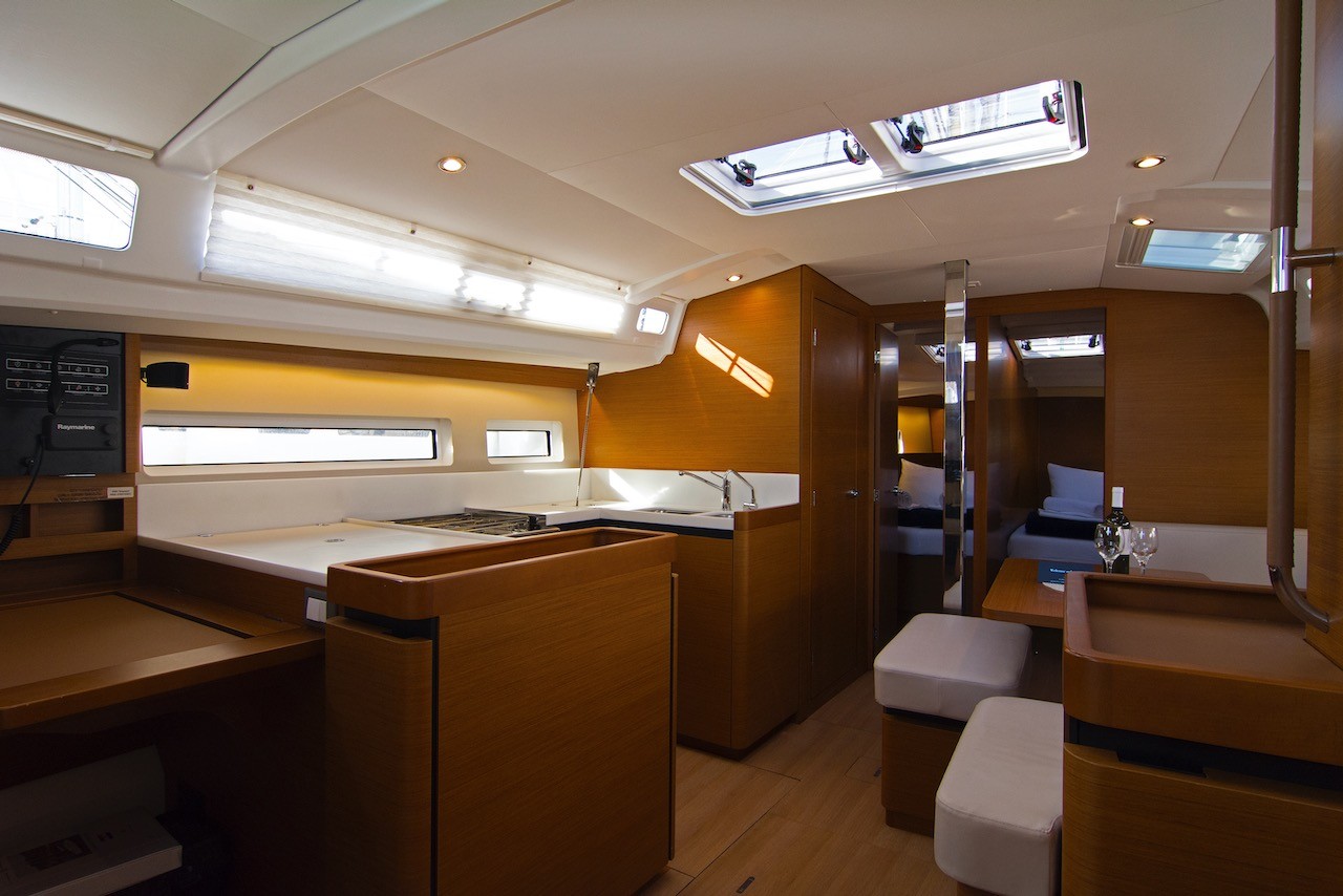 Sun Odyssey 440, Tanpopo | Yacht Charter Croatia