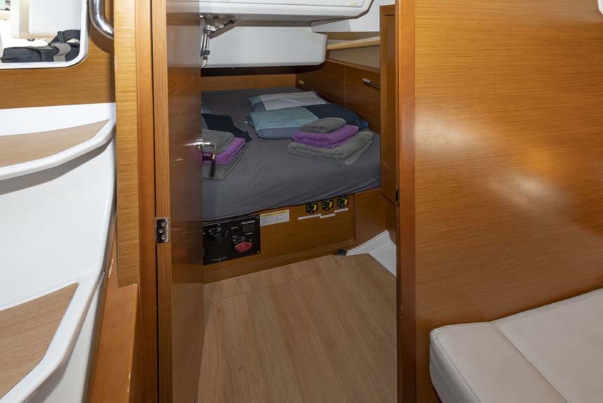 Sun Odyssey 440, UwElli | Yacht Charter Croatia