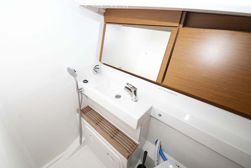 Sun Odyssey 440, UwElli | Yacht Charter Croatia