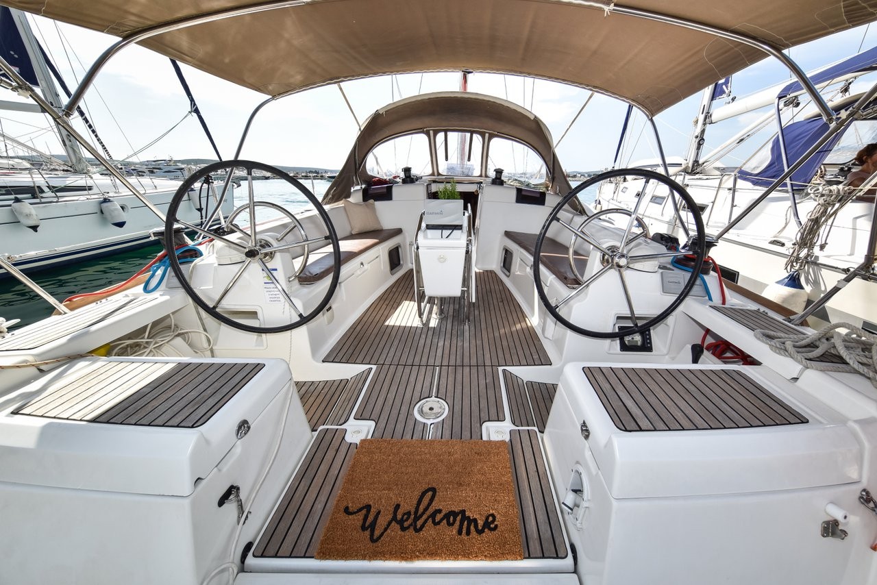 Sun Odyssey 449, Pižulot | Yacht Charter Croatia