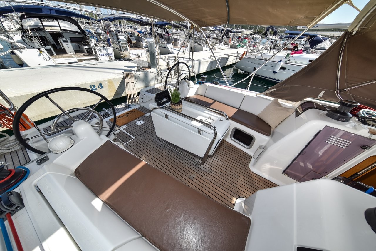 Sun Odyssey 449, Pižulot | Yacht Charter Croatia