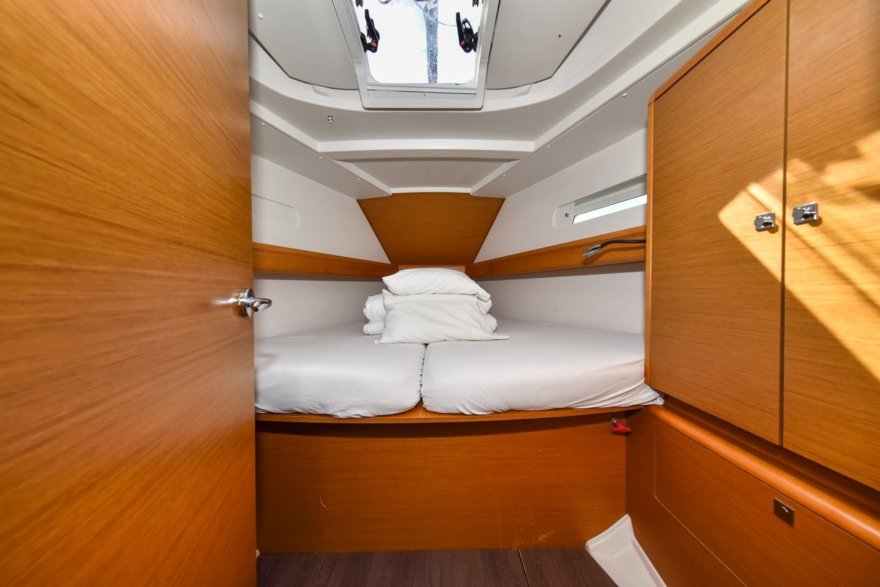 Sun Odyssey 449, Pižulot | Yacht Charter Croatia