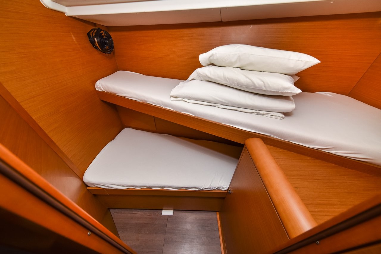 Sun Odyssey 449, Pižulot | Yacht Charter Croatia