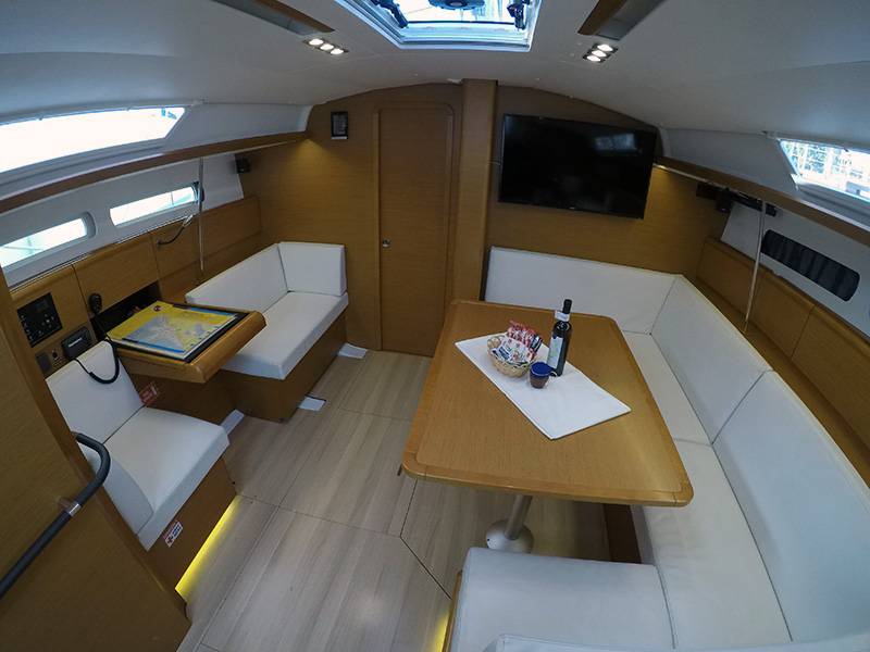 Sun Odyssey 449, Elissa | Yachtcharter Kroatien