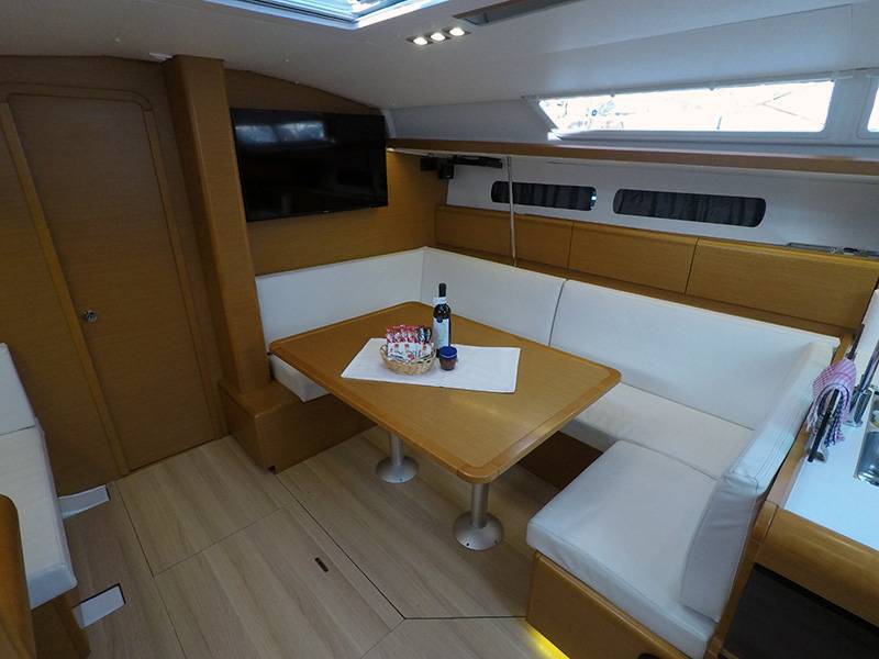 Sun Odyssey 449, Elissa | Yachtcharter Kroatien