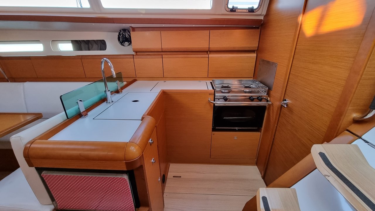 Sun Odyssey 449, Blue Moon | Yacht Charter Croatia