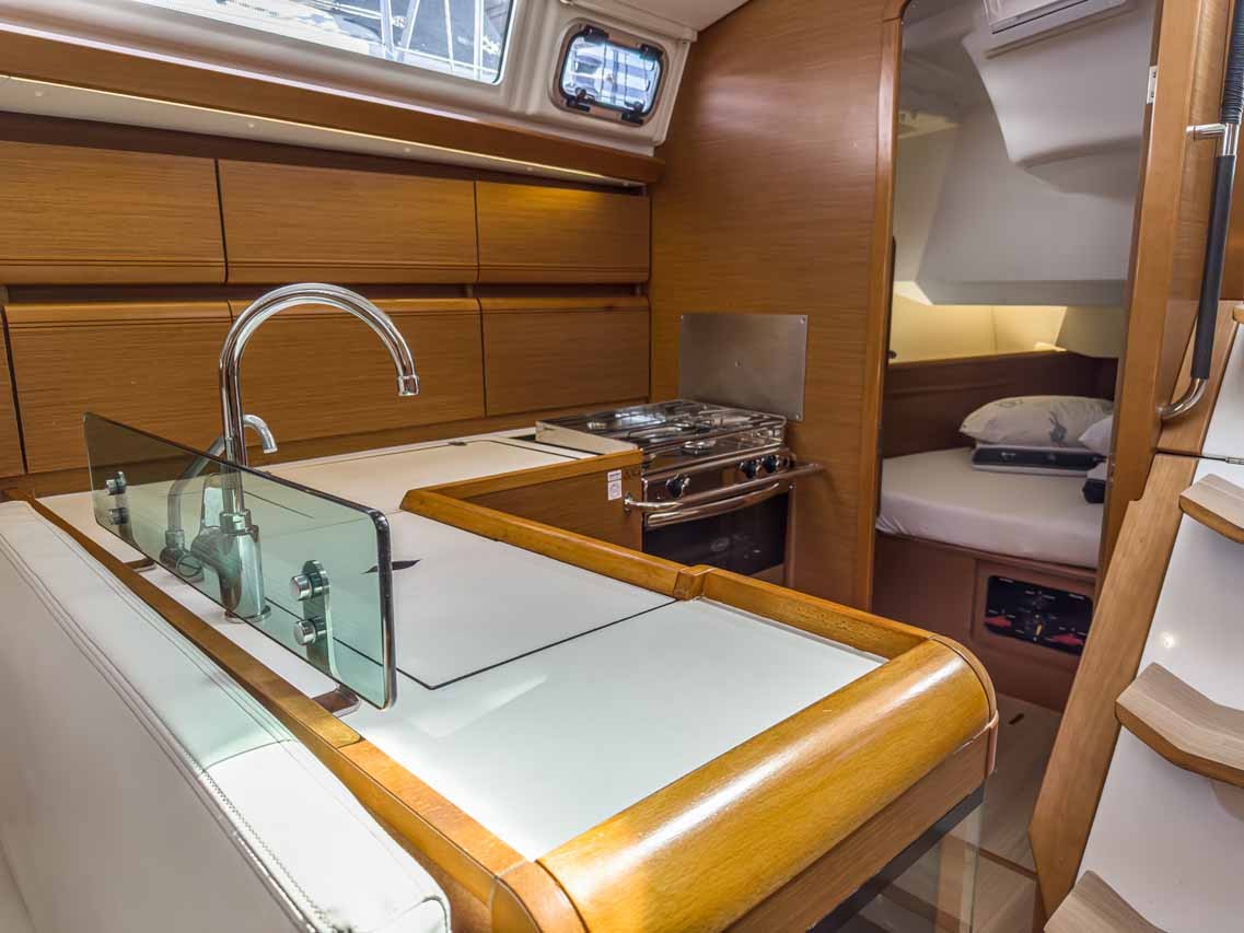 Sun Odyssey 449, Pagomo capri | Yacht Charter Croatia
