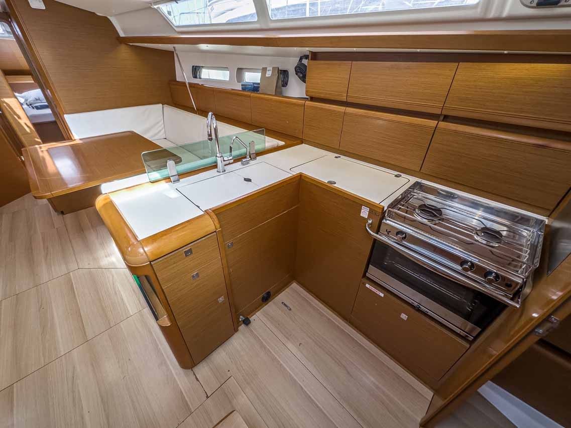 Sun Odyssey 449, Pagomo capri | Yacht Charter Croatia