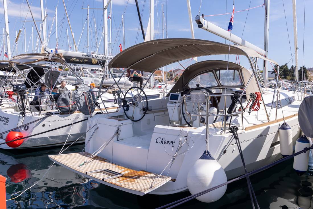 Sun Odyssey 449, Cherry | Noleggio di Yacht Croazia