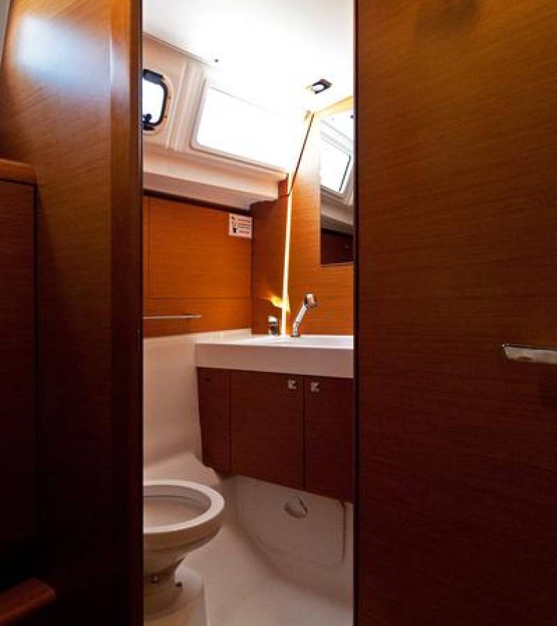 Sun Odyssey 469, South Kiss | Yacht Charter Croatia