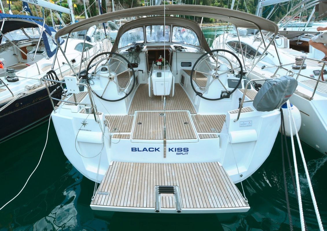 Sun Odyssey 479, Black Kiss | Yachtcharter Kroatien