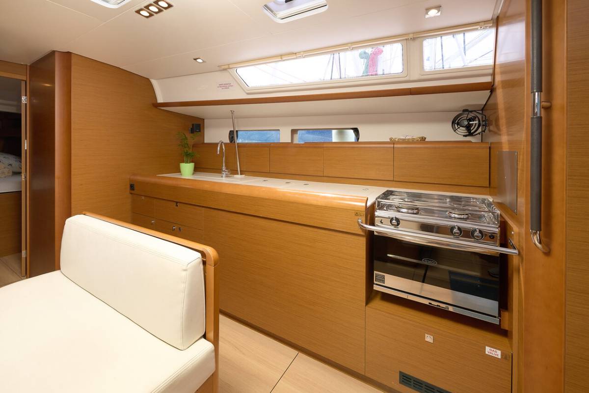 Sun Odyssey 479, Pina | Yacht Charter Croatia