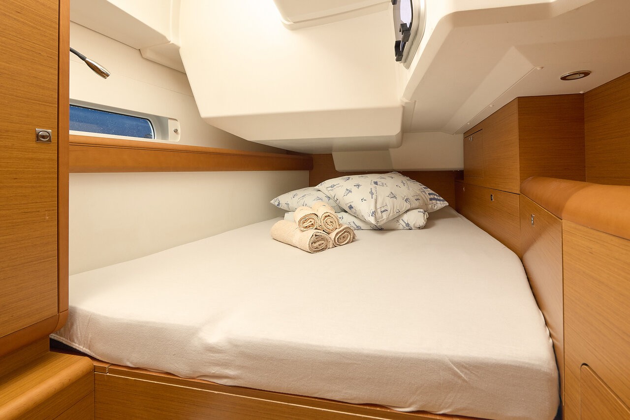 Sun Odyssey 479, Pina | Yacht Charter Croatia